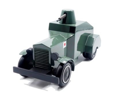 une petite voiture verte et noire sur fond blanc