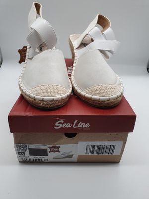Espadrilles en cuir blanc, neuves dans leur boîte, taille 6,5