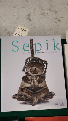 SEPIK Arts Papouasie-Nouvelle-Guinée. Musée du quai Branly, 2016,...
