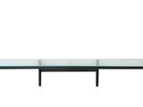 une image d'une table avec un plateau en verre sur un fond blanc