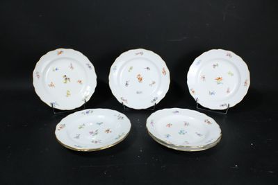 MEISSEN Sept assiettes en porcelaine à décor de pensées et r…