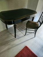 Mobilier garnissant une maison comprenant une presse de grav… (photo 4)