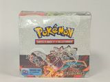 une image représentant une boîte de cartes à collectionner Pokémon