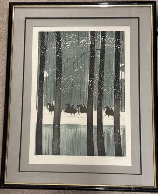 photo encadrée représentant un groupe de personnes à cheval dans une forêt enneigée