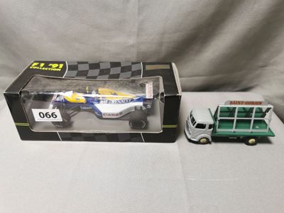 DINKY TOYS FR Camion SIMCA Cargo "Saint-Gobain" gris jantes …