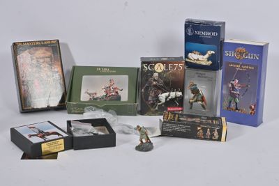 Modélisme amateur, 8 sets de figurines métal à peindre, en b…