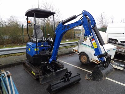 Mini pelle année 2025, 10 heures environ, vendu en ht lors d…