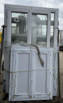 a picture of a white door on top of a pallet