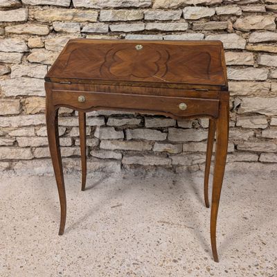 PETIT BUREAU de pente en bois et bois de placage marqueté en frisage o - Photo 1