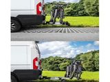 deux photos d'une camionnette équipée d'un porte-vélos à l'arrière