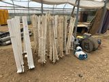 de nombreux types de tuyaux et de canalisations enfouis dans le sol