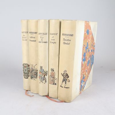 trois livres superposés