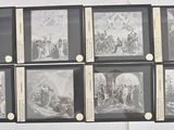 neuf tableaux encadrés représentant une scène religieuse accrochés au mur