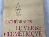 la couverture d'un livre sur laquelle figure l'image d'un triangle