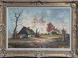 une peinture à l'huile représentant une ferme au toit de chaume, dans un cadre doré