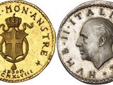 quatre types différents de pièces d'or et d'argent sur fond blanc