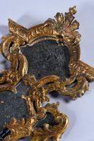 Paire de plaques à fond de miroir en bois sculpté, mouluré e… (photo 3)