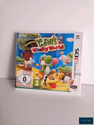 the nintendo wii game has a picture of the characters on it
