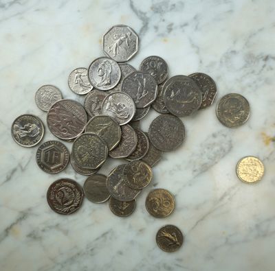 Lot de 34 pièces comprenant : - 5 pièces 10 FRANCS Coq (1986…
