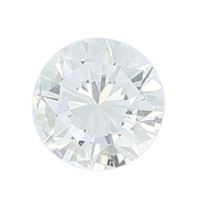 un gros plan d'un diamant blanc sur fond blanc