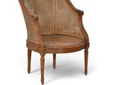 une image représentant une chaise en osier sur fond blanc