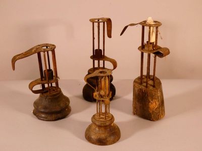 Réunion de quatre rats de cave de vigneron en bois et métal. - Photo 1