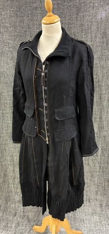 MARITHÉ + FRANCOIS GIRBAUD – Manteau en viscose et laine noir. Ta...
