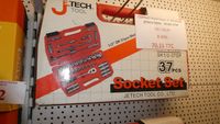 - 4 Mallettes de douille dont 2 BAHCO et 2 JETECH (photo 6)