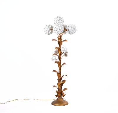an image of a lamp that is on top of a table