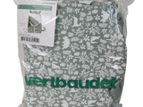 un sac orné d'un motif vert et blanc