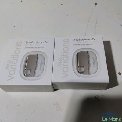 two boxes of the same product are sitting on a table