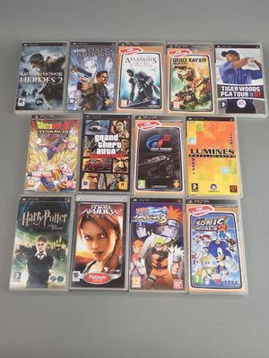 a lot of video games that are on the table