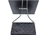 chanel sac à rabat en agneau matelassé noir