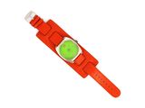 un gros plan d'une montre au cadran vert et au bracelet rouge