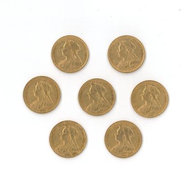 six souverains d'or britanniques sur fond blanc