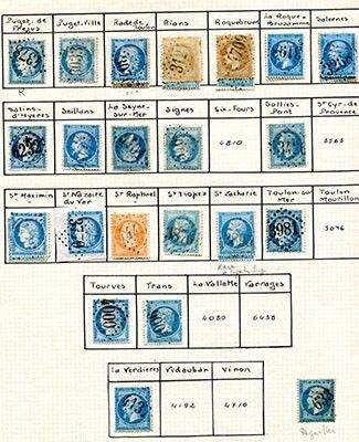 une feuille de timbres sur un morceau de papier avec l'image d'un chat