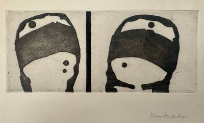 deux photos en noir et blanc représentant un homme et une femme
