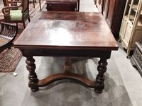 Table à allonges à l'italienne en chêne. (photo 4)