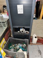 Vitrine réfrigérée, accompagnée de six tréteaux métalliques,… (photo 3)