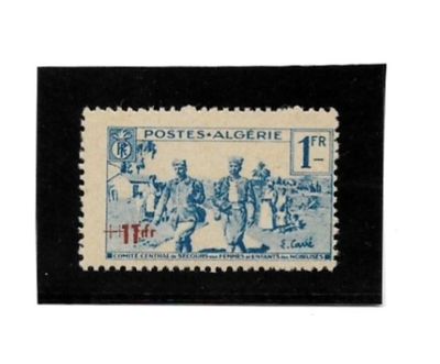 un vieux timbre sur lequel figurent des soldats