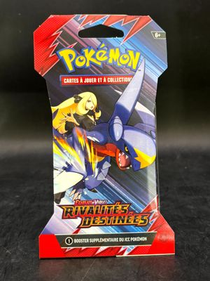 un gros plan sur une boîte du jeu de cartes à collectionner Pokémon