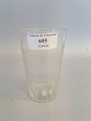 Verre d'eau gravé "In Commemoration of our Queen's record re…