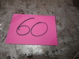 un bout de papier rose sur lequel est inscrit le chiffre 60