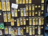 many different types of tools on display in a store