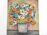 une peinture de fleurs dans un vase sur une table