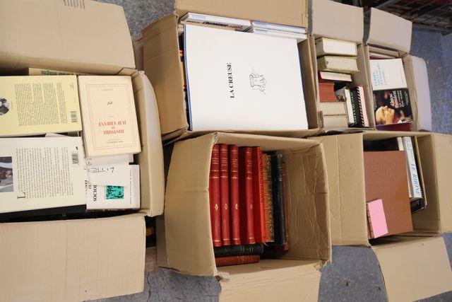 1 lot de 6 cartons dont livres de littérature, musique et divers 