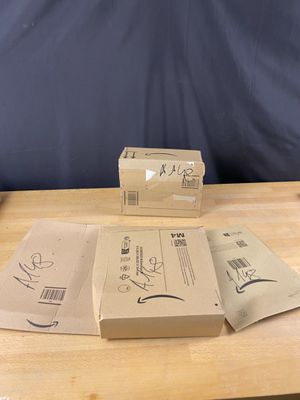 Lot de 4 colis Mystère (Retour Amazon,NPAI ,Adresse incomplè…