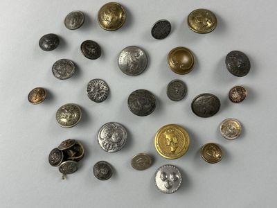 de nombreux types de boutons différents disposés en cercle