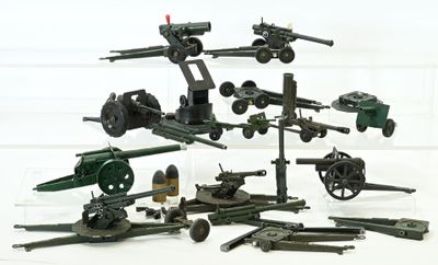 Ensemble de canons et de pièces d'artillerie au 1/43ème et échelles di - Photo 1