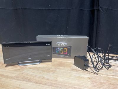 Reveil numérique tactile JVC La première photo est non contr…